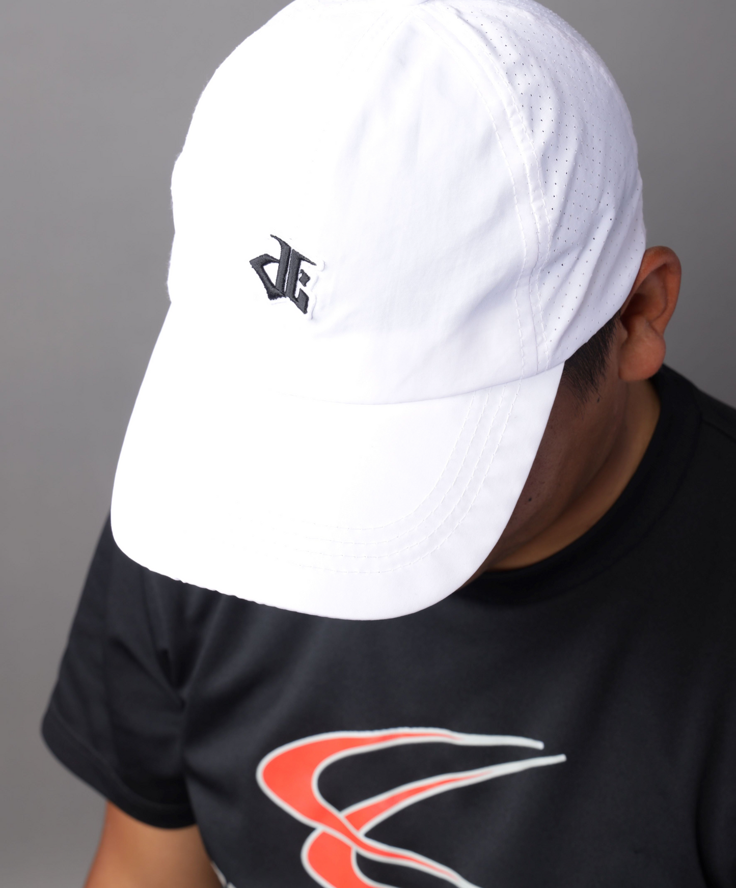 【double E golf】キャップタイプD 【ブラック&ホワイト】