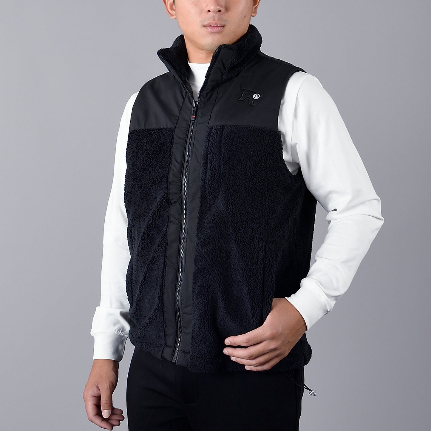 【double E golf】ボアベスト【肩ロゴ/バックロゴ刺繡】